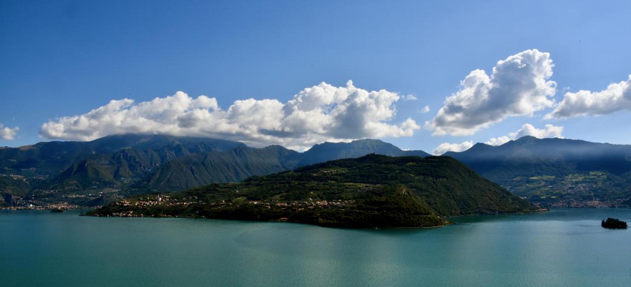 Italian Vacation Homes - La Petite Maison Du Lac Tavernola Bergamasca Eksteriør bilde